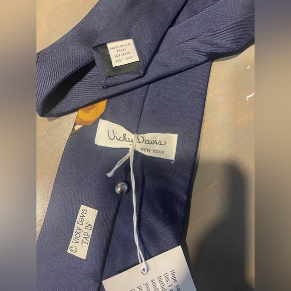 Vicky Davis Tap In Golf Themed Navy Tie - Picture 3 of 3